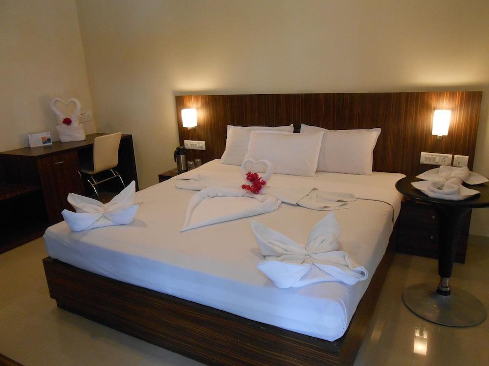 Jade Beach Resort Tirupporur Zewnętrze zdjęcie