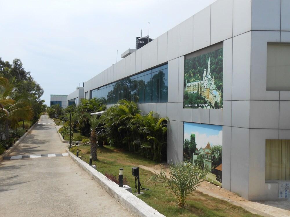 Jade Beach Resort Tirupporur Zewnętrze zdjęcie